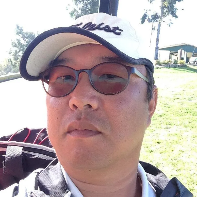 Alex Kim, junior golf coach in Chino, CA